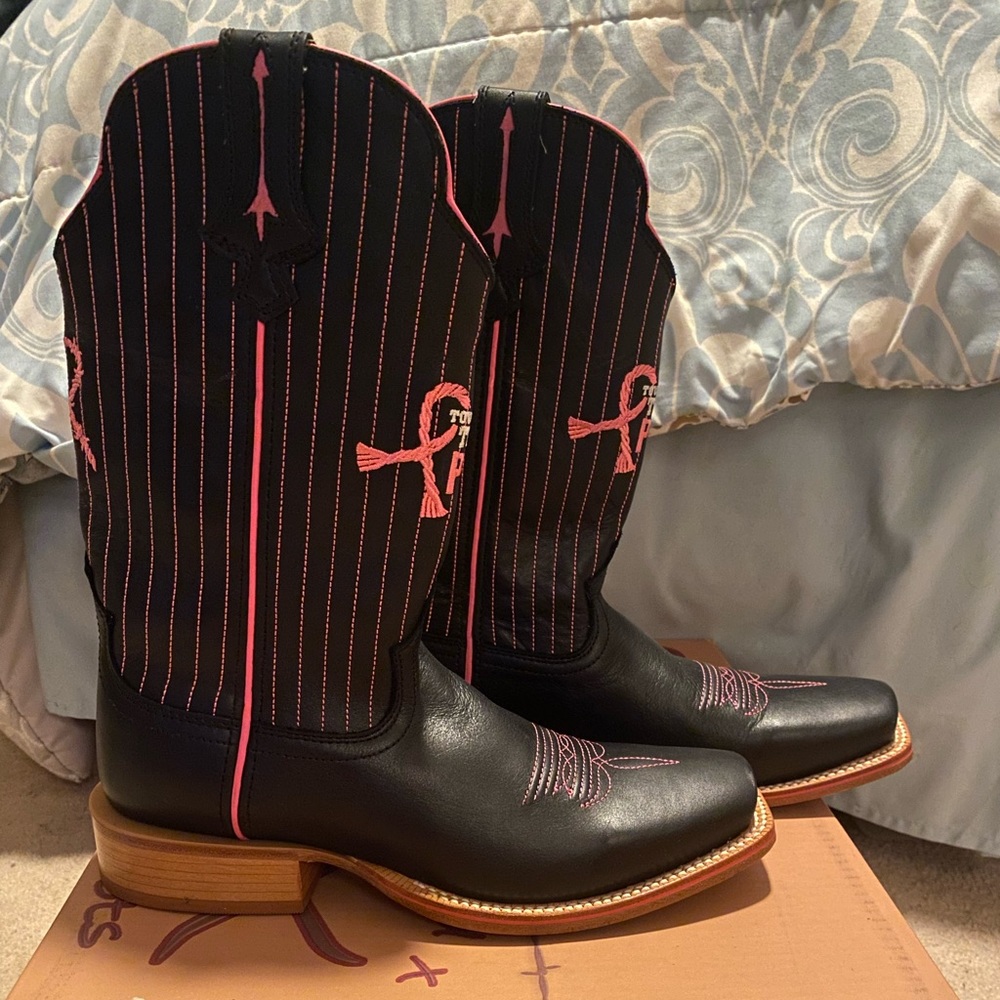 Twisted X Breast Cancer Awareness Special Edition Women’s Cowboy Boots